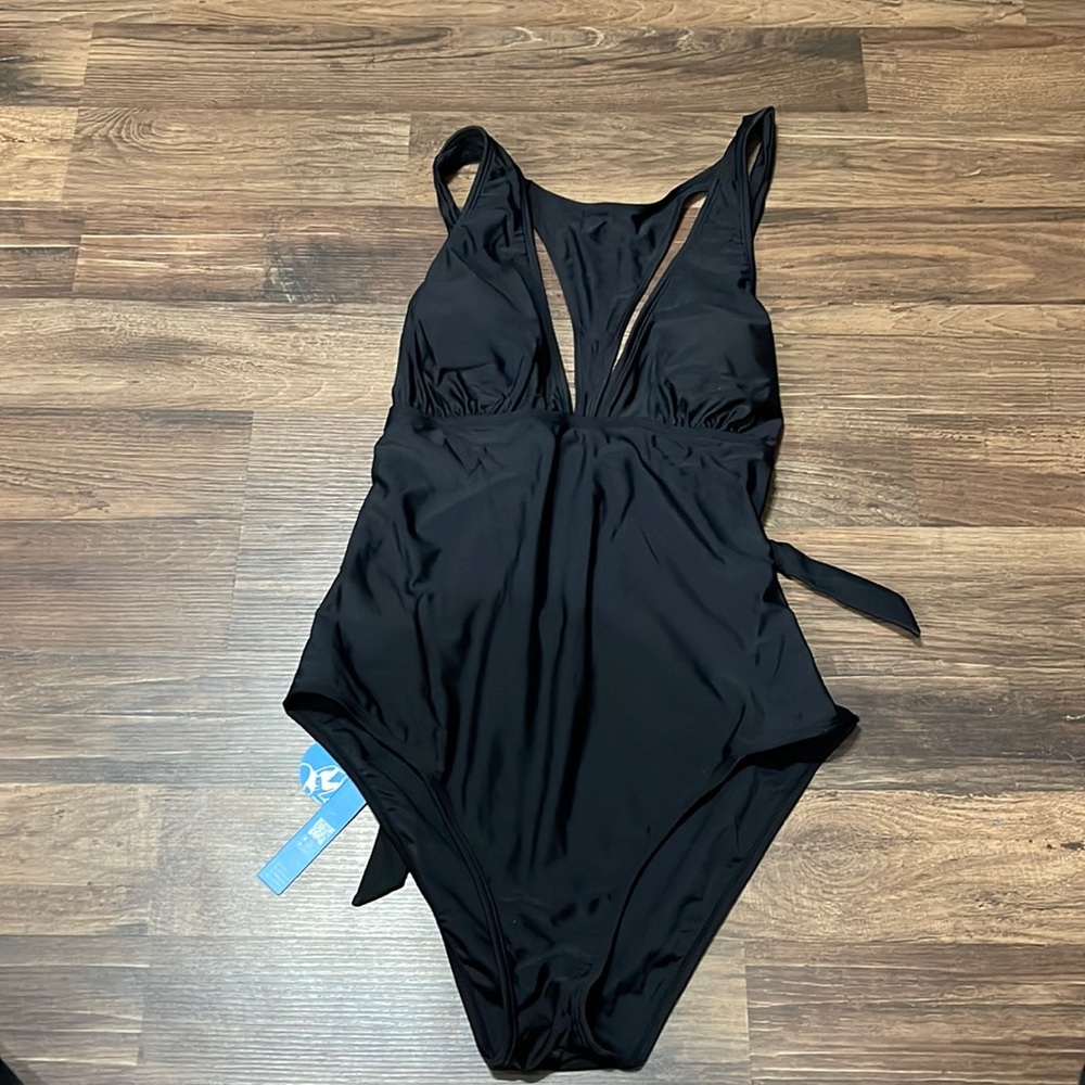 Black one piece from cupshe XL